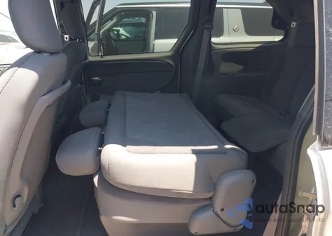 2005 Chrysler Town & Country из США, поврежденный, VIN 1C4GP45R75B101945